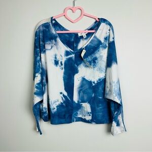 She + Sky Blue and White Tie-Dye Blouse Size Small